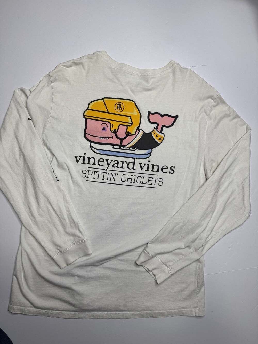 Vineyard Vines x Spittin Chiclets Barstool Mens L Hockey Whale White Shirt